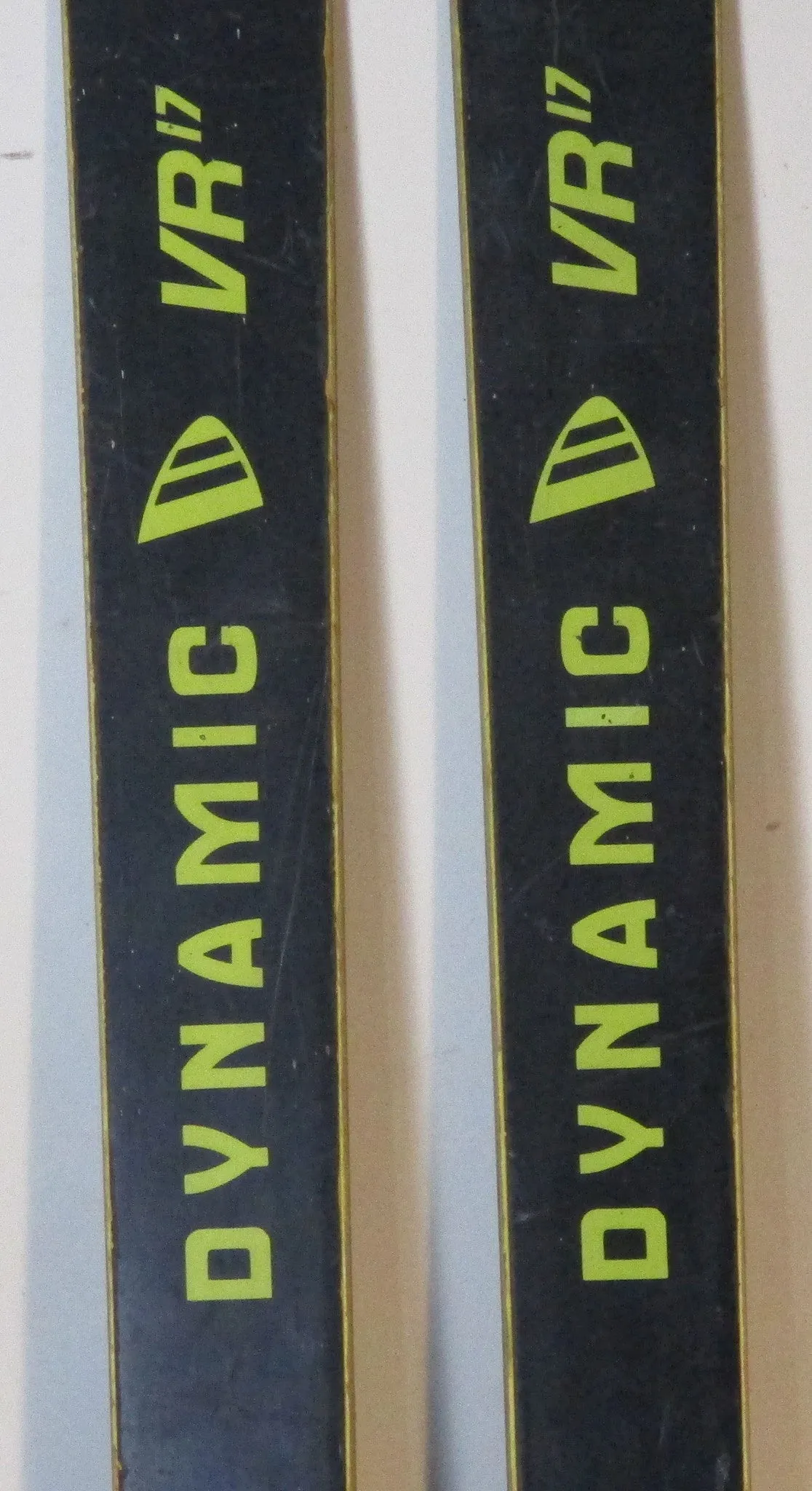 Dynamic VR17 Snow Ski 200 cm For Sale with Tyrolia 350 Binding