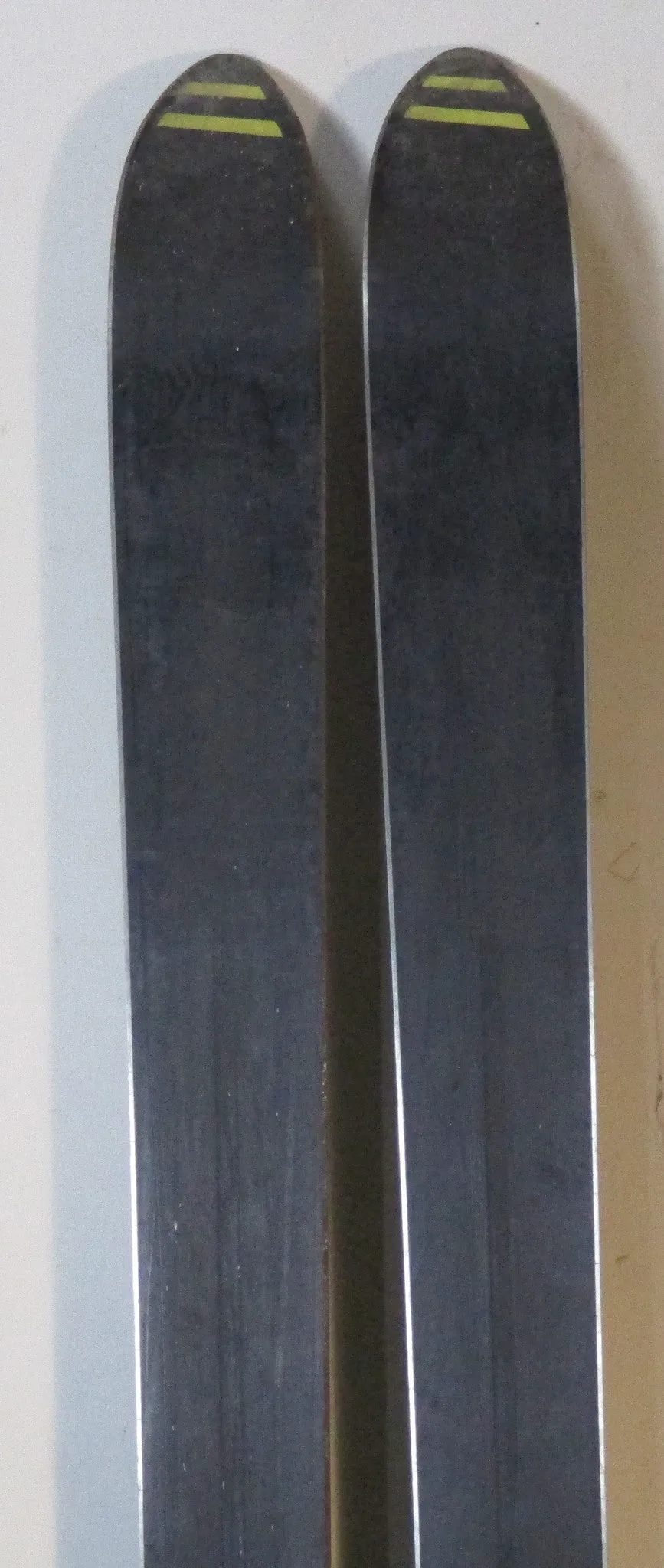 Dynamic VR17 Snow Ski 200 cm For Sale with Tyrolia 350 Binding