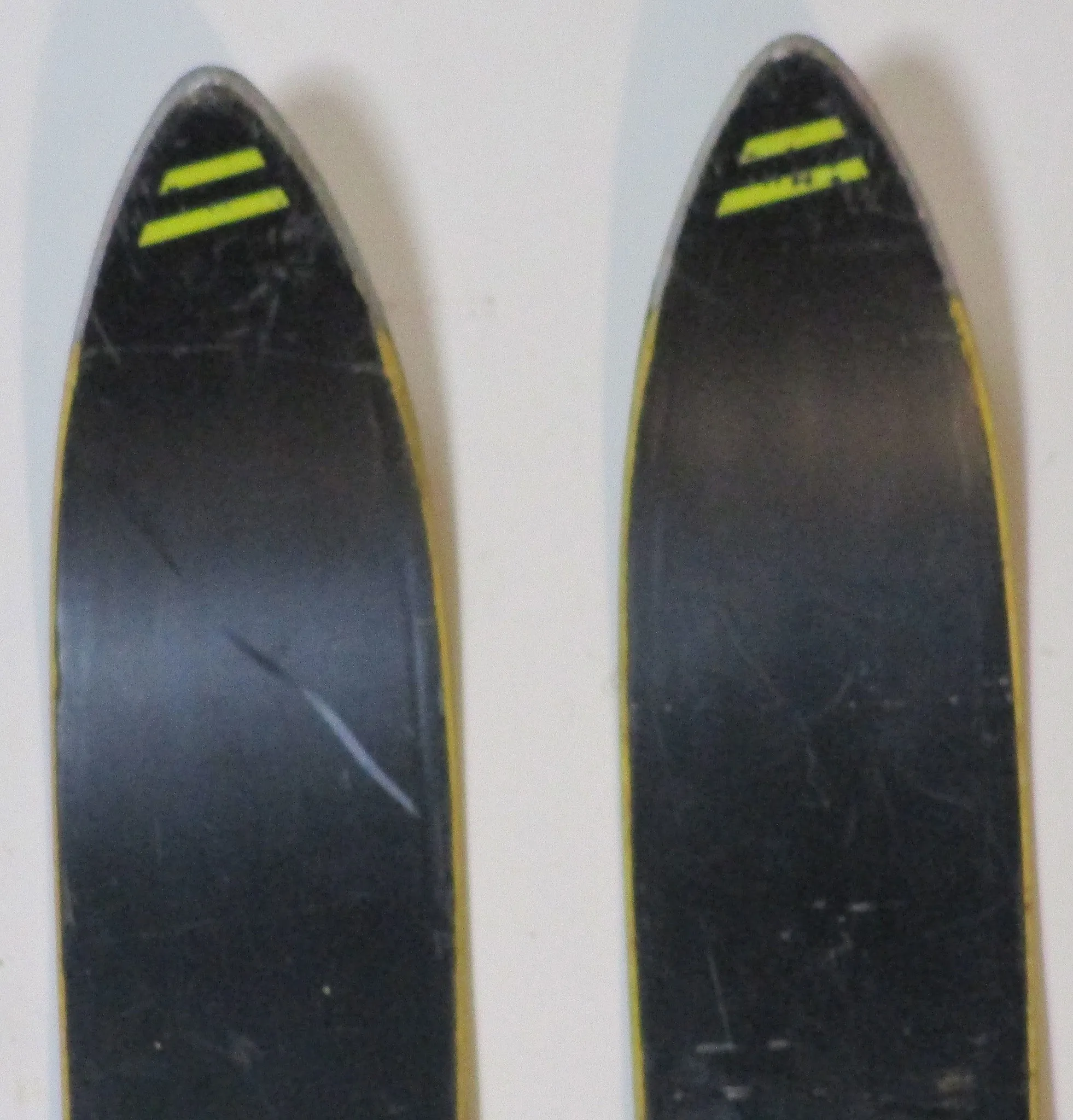 Dynamic VR17 Snow Ski 200 cm For Sale with Tyrolia 350 Binding