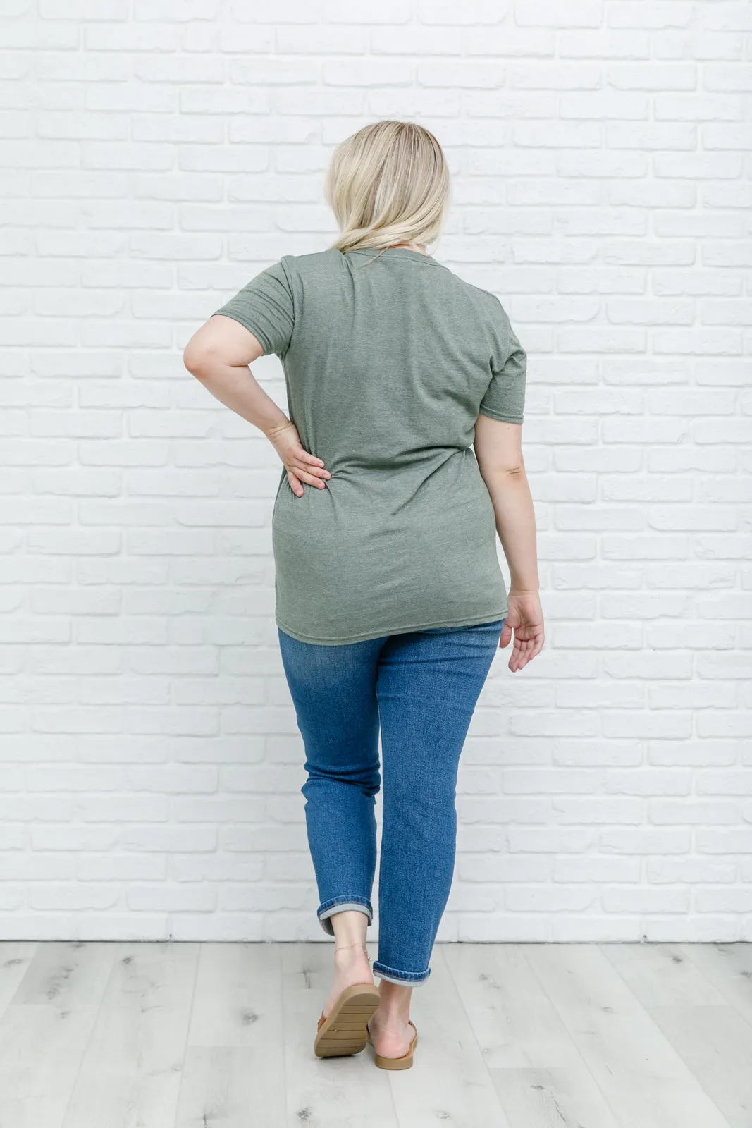 ONLINE EXCLUSIVE Green Thumb Graphic Tee
